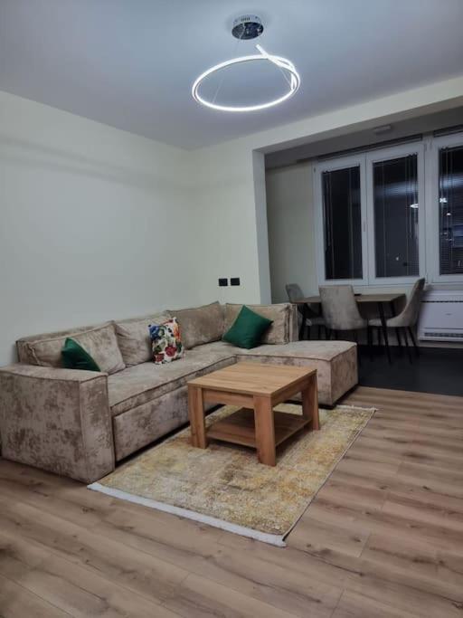 Peace And Love Luxury Apartment In Center, New Bazaar 2 Tirana Exteriér fotografie